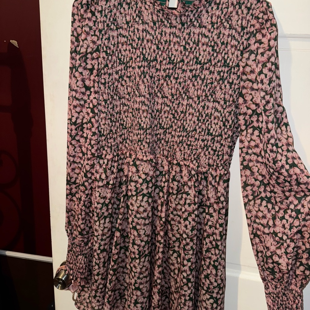 Lulu’s floral Long Sleeve Smocked Skater Dress EUC, in size XL